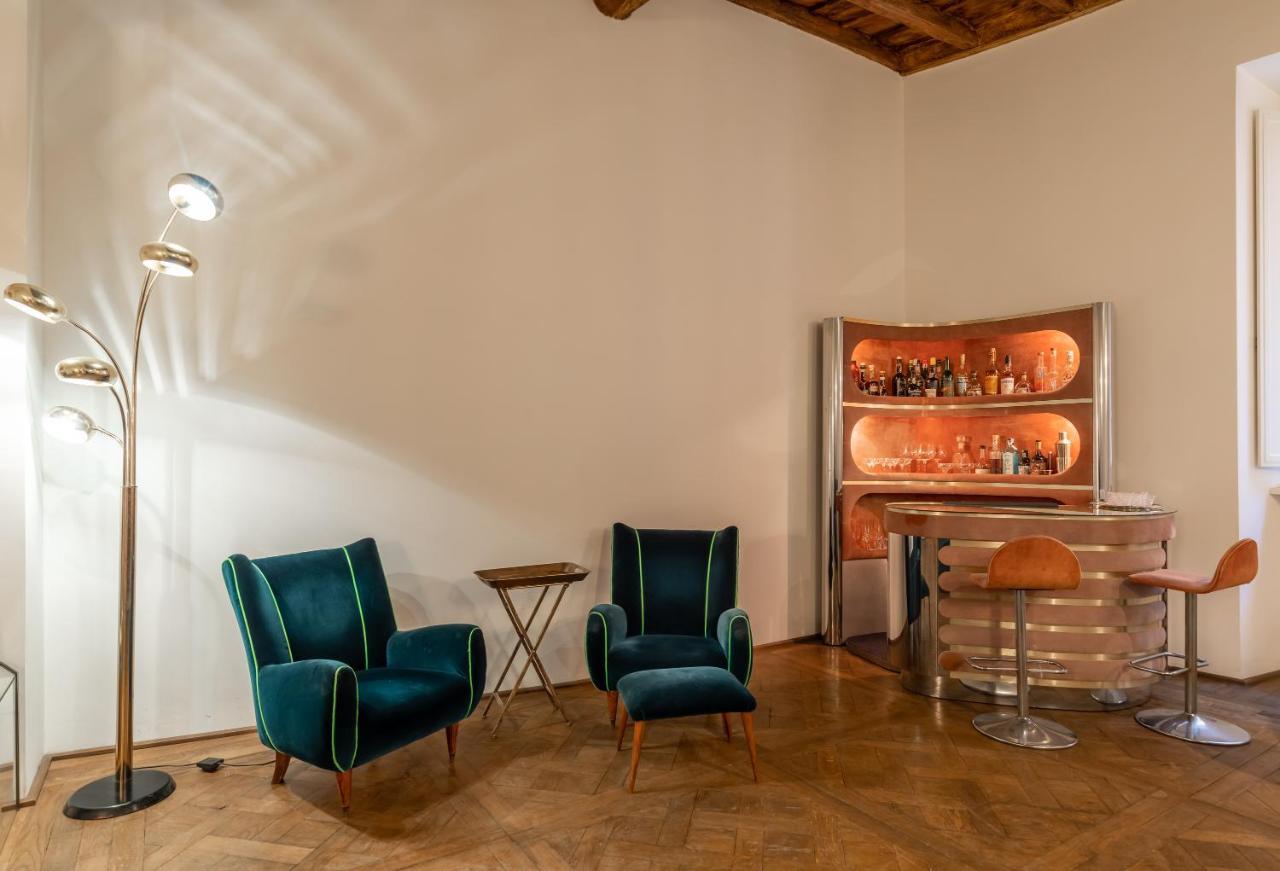 Apartmán Chic And Style In Historical Via Giulia Řím Exteriér fotografie