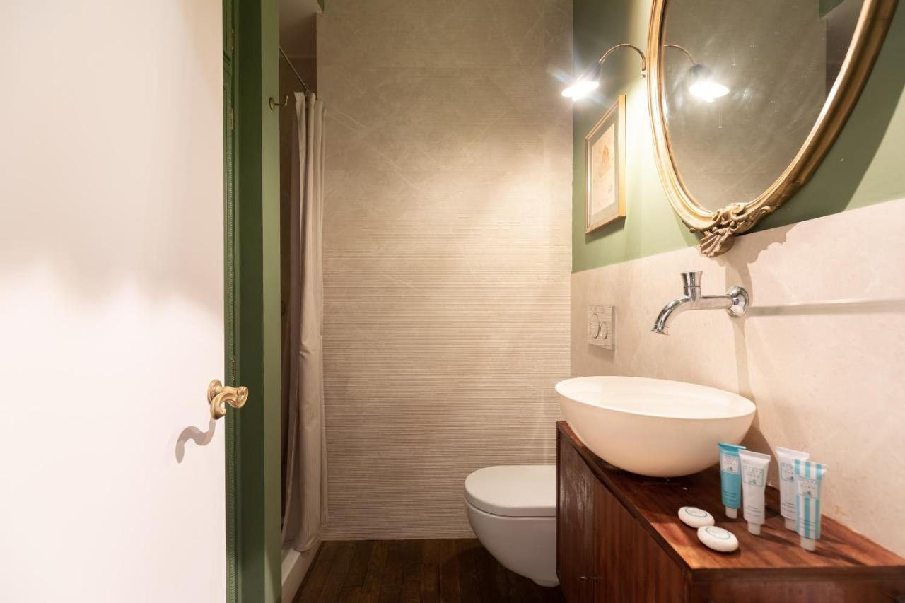 Apartmán Chic And Style In Historical Via Giulia Řím Exteriér fotografie