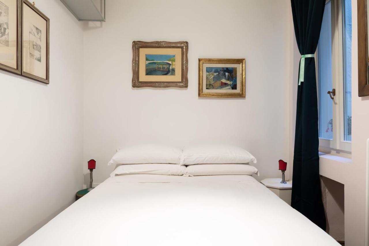 Apartmán Chic And Style In Historical Via Giulia Řím Exteriér fotografie