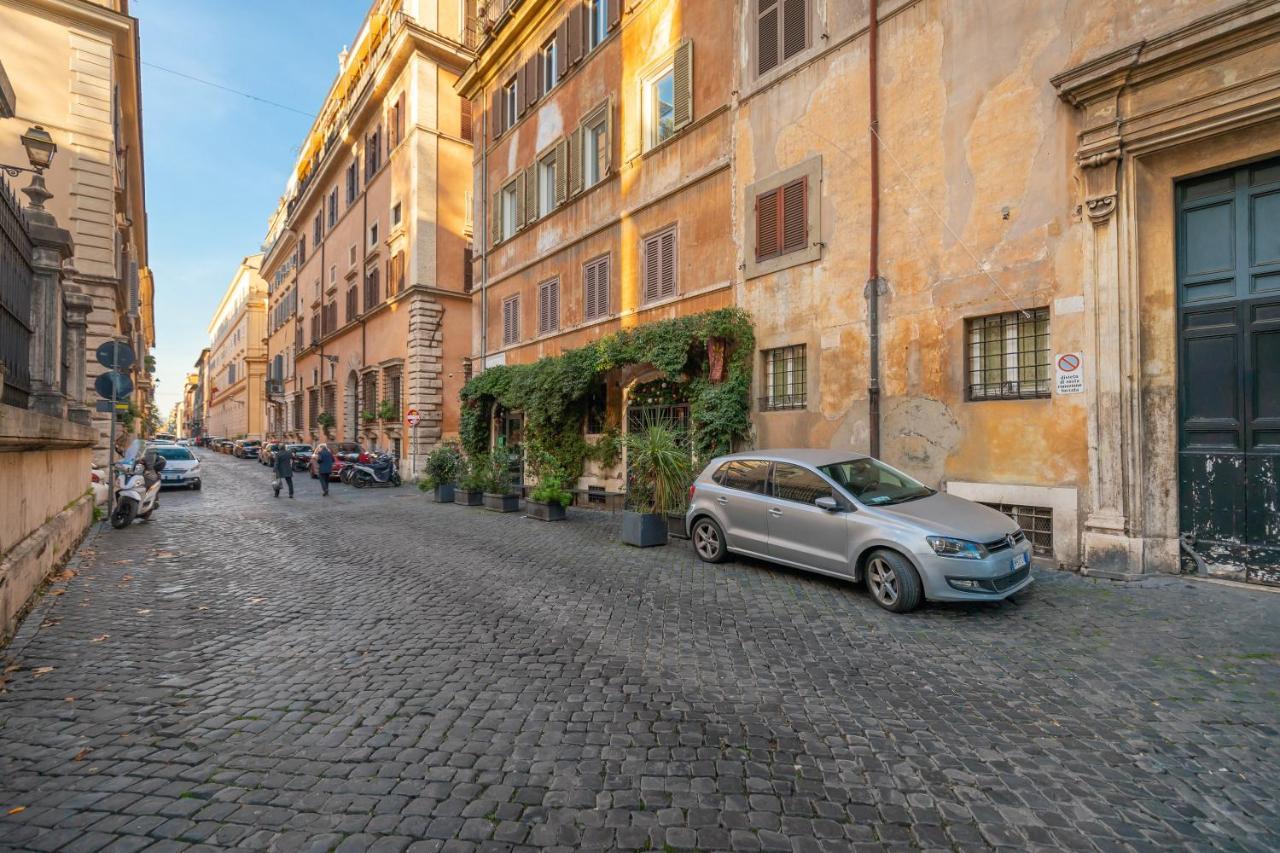 Apartmán Chic And Style In Historical Via Giulia Řím Exteriér fotografie