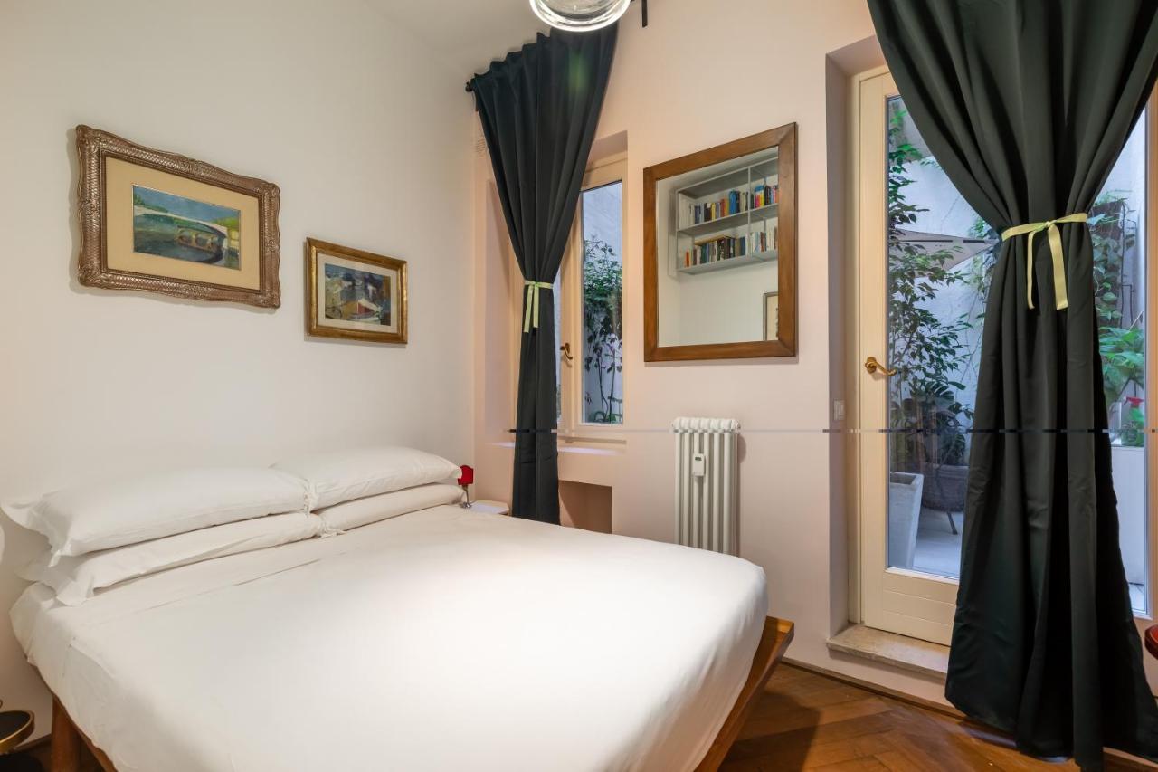 Apartmán Chic And Style In Historical Via Giulia Řím Exteriér fotografie